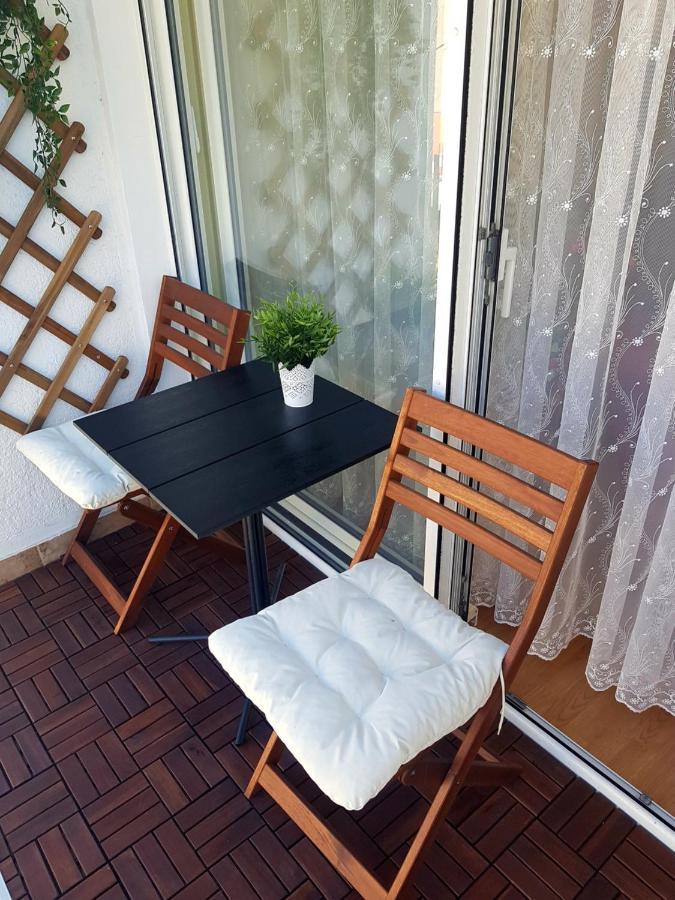 Apartman Harmony สเมเดเรโว ภายนอก รูปภาพ