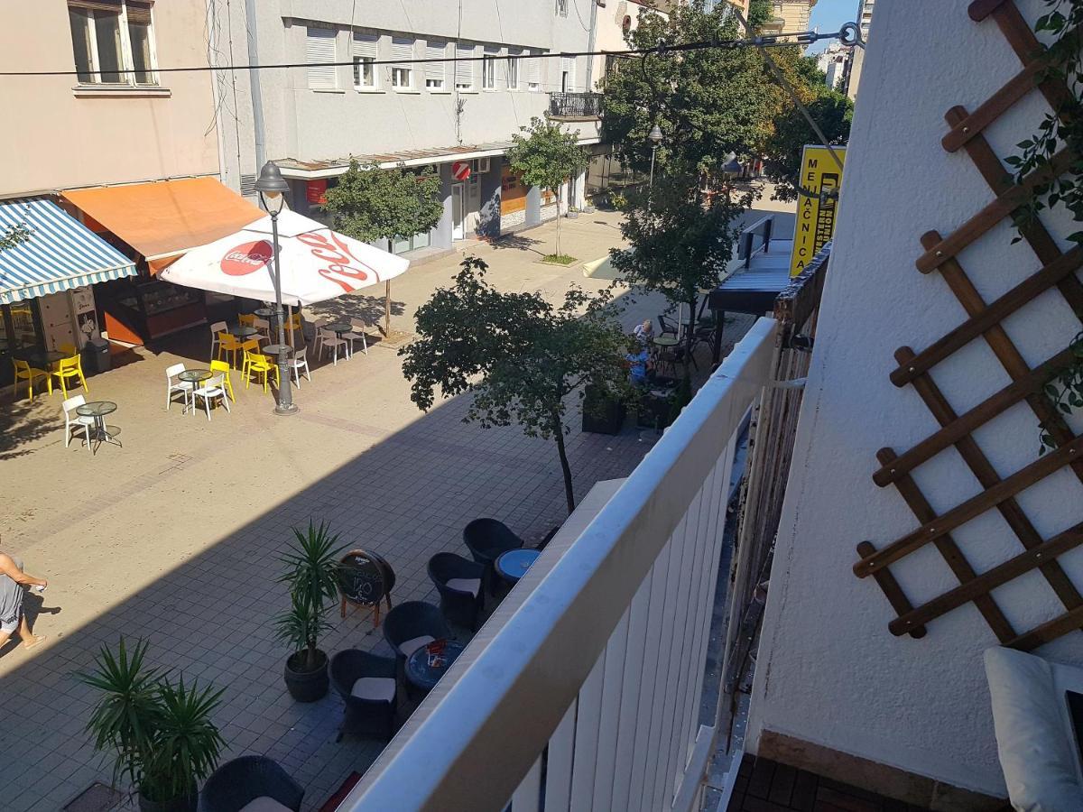 Apartman Harmony สเมเดเรโว ภายนอก รูปภาพ