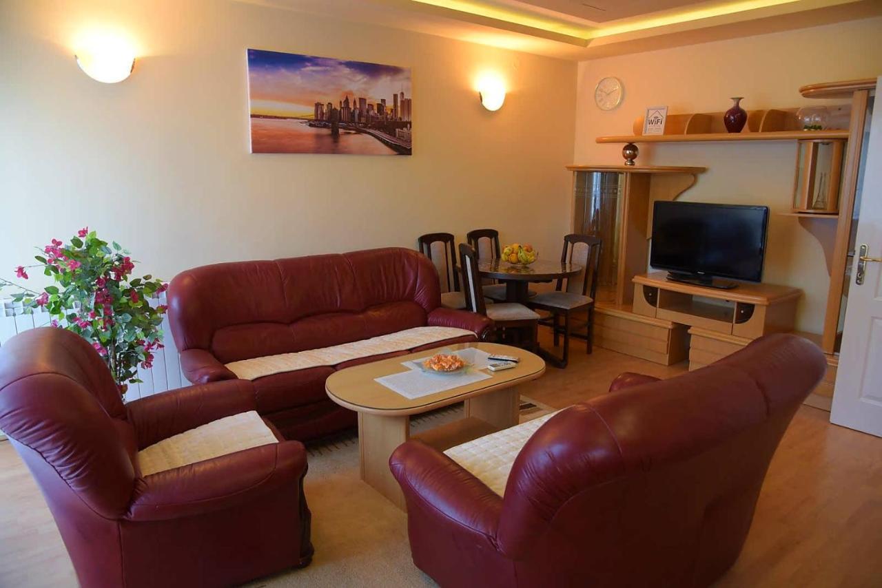 Apartman Harmony สเมเดเรโว ภายนอก รูปภาพ