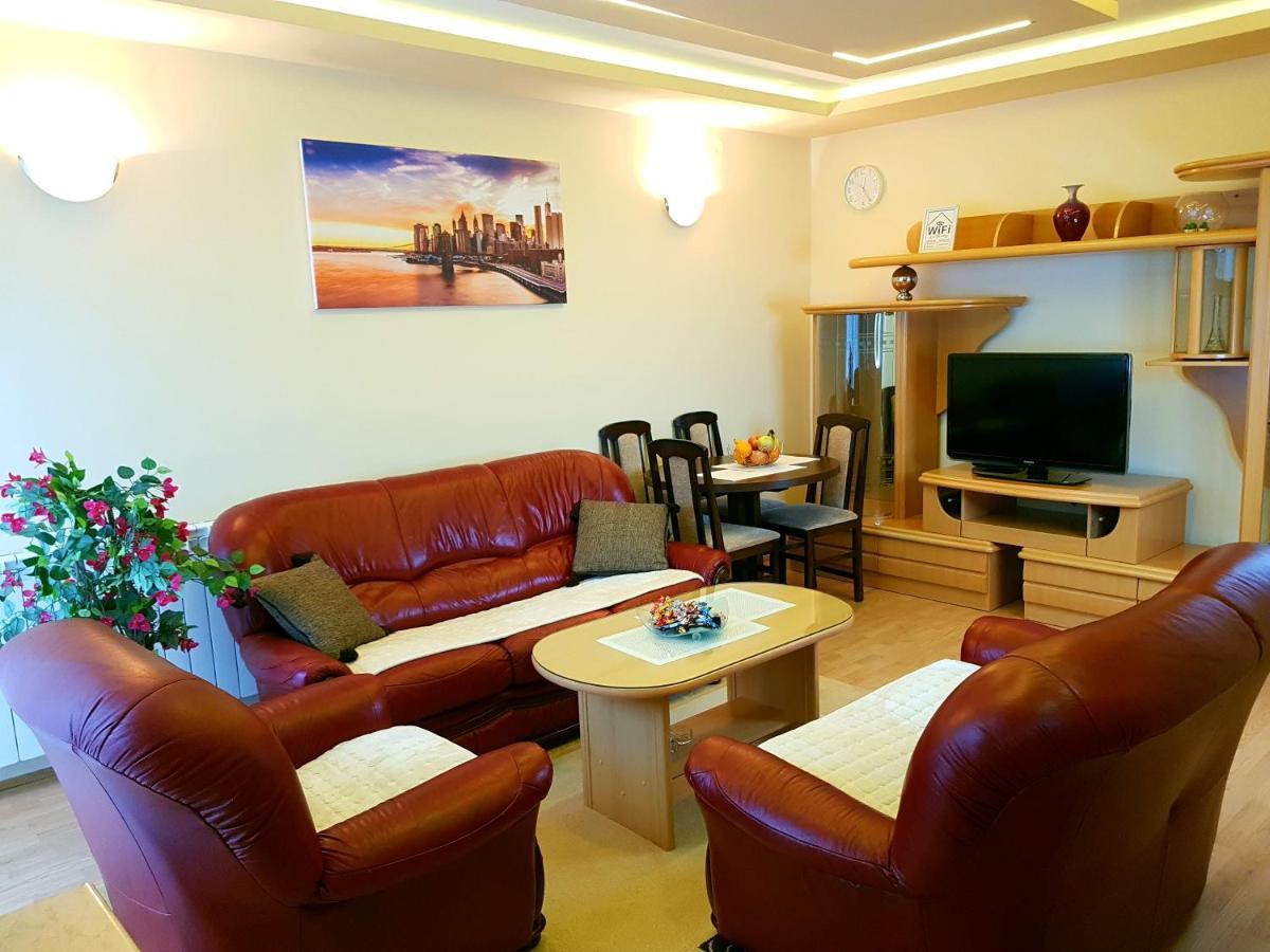 Apartman Harmony สเมเดเรโว ภายนอก รูปภาพ